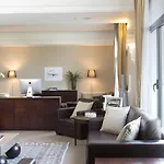 Palace 4*