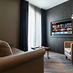 Отель Palace 4*