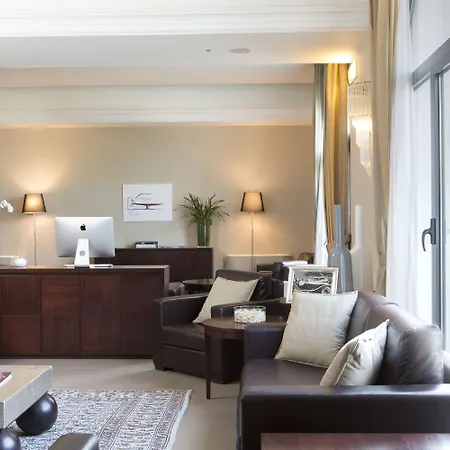 Palace 4*