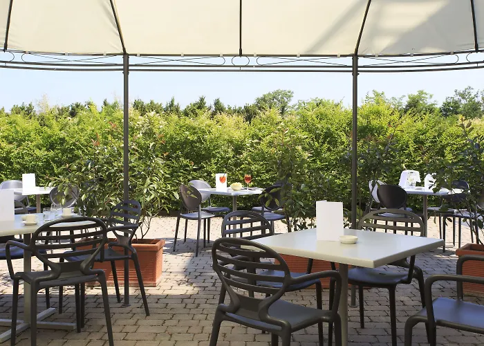 马拉内罗宫酒店