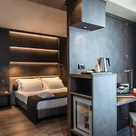 Отель Palace 4*