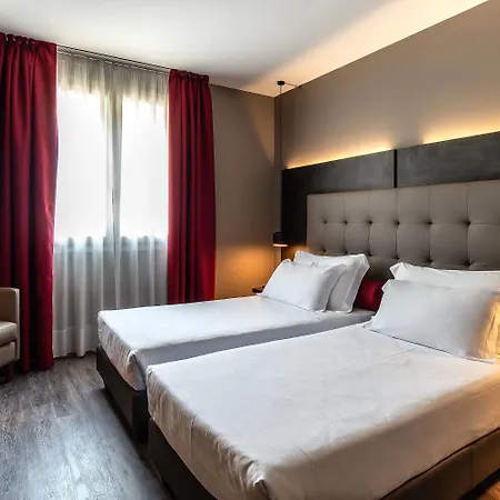 Palace 4*
