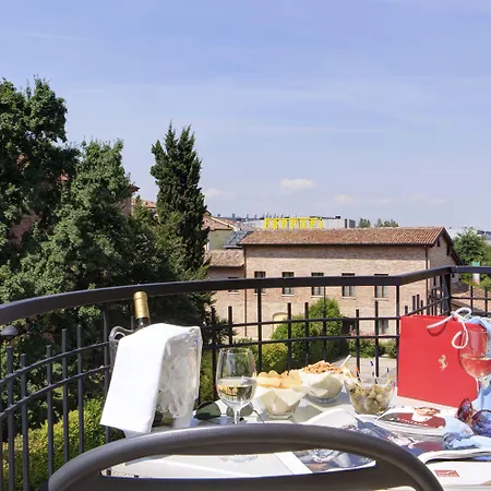 Hotel Palace