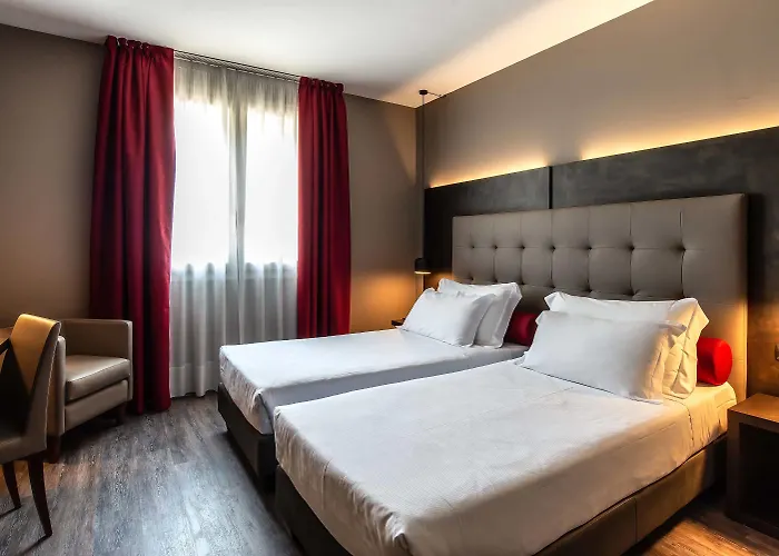 Palace 4*