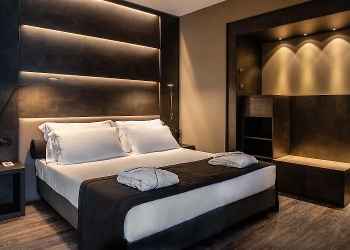 Palace מלון מאראנלו